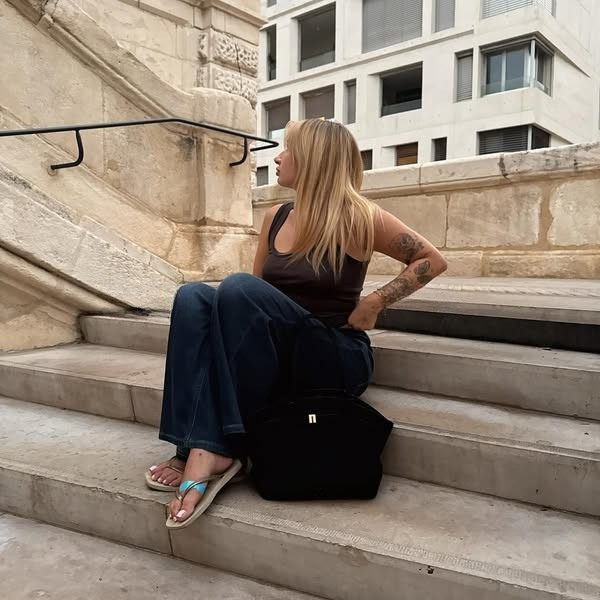 ÉLISE: L'Essenza della Raffinatezza